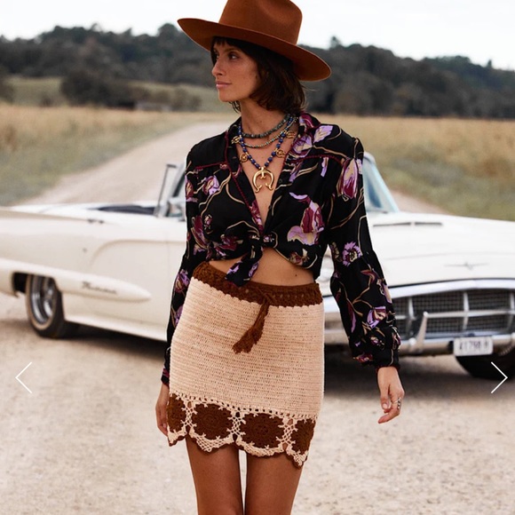 NWT Chasing Unicorns Cool + Calm Crochet Mini Skirt Sz M - Picture 3 of 9